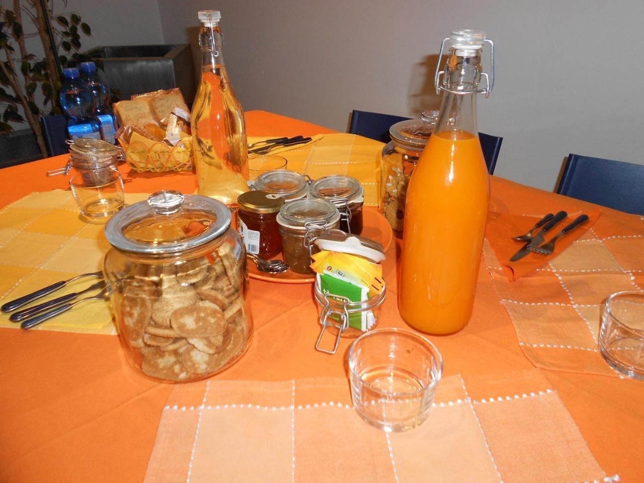 Cantine Cinematografiche Cherasco Extérieur photo